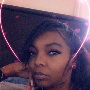 Meet your Posher, Lydia